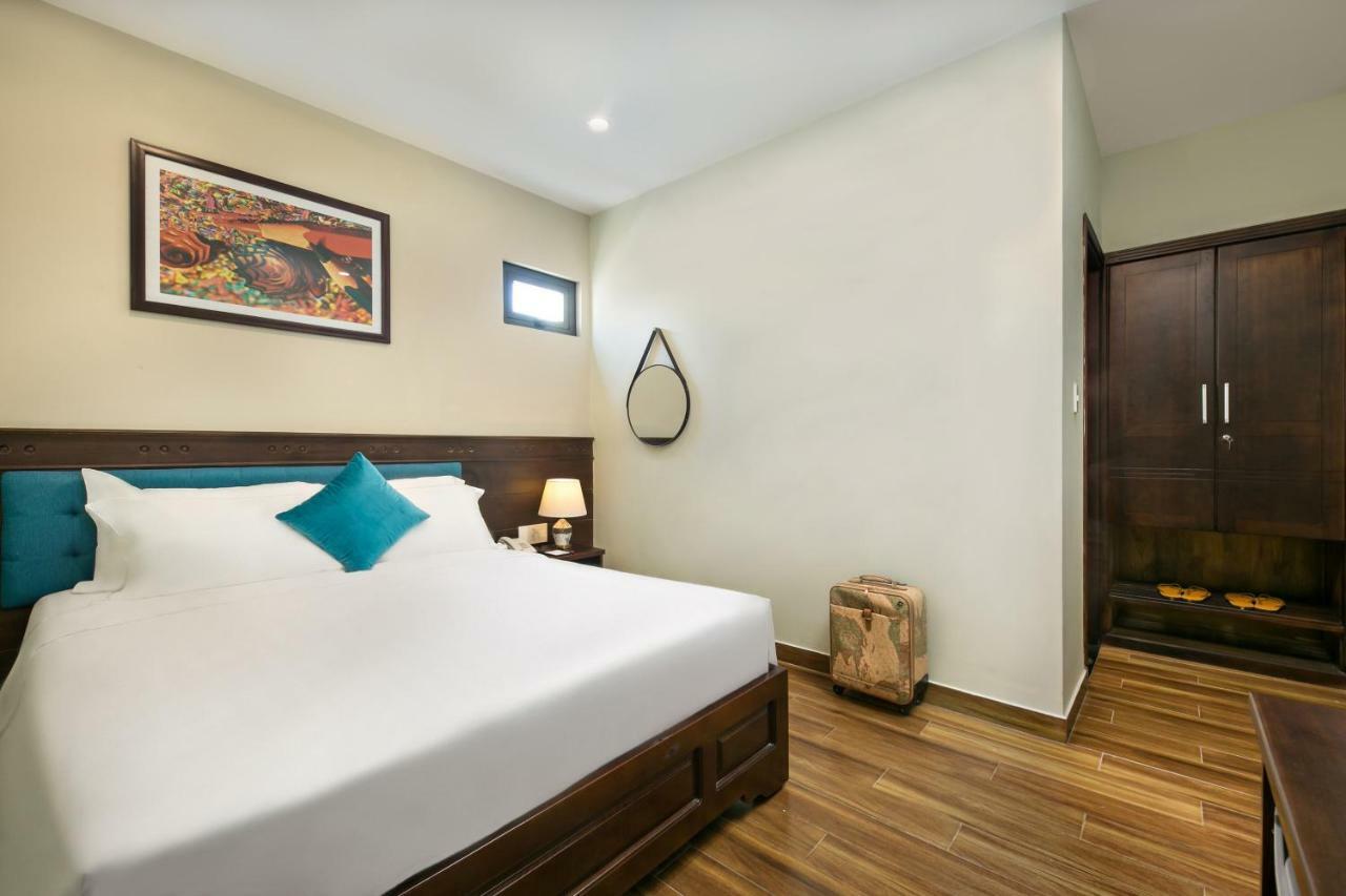 Celina Hotel & Apartment Дананг Экстерьер фото