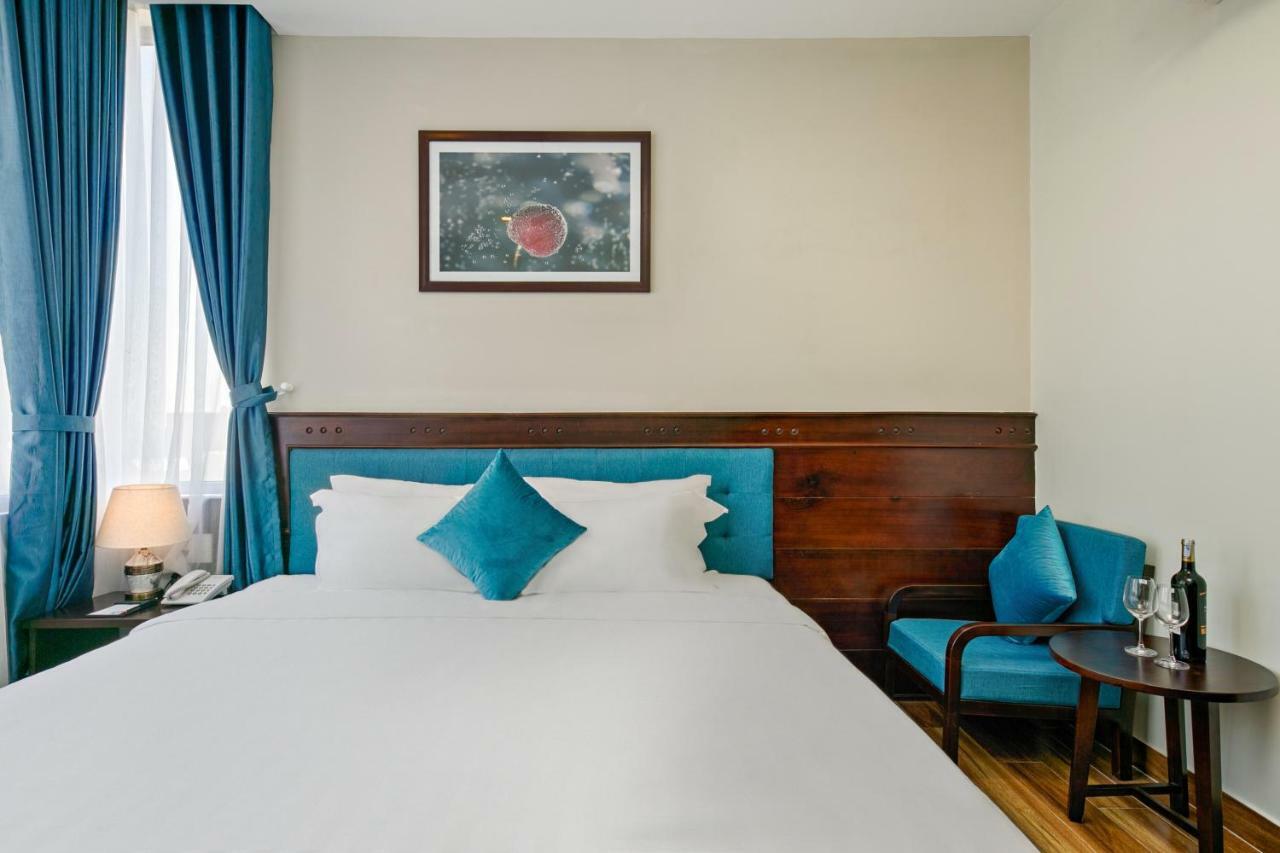 Celina Hotel & Apartment Дананг Экстерьер фото